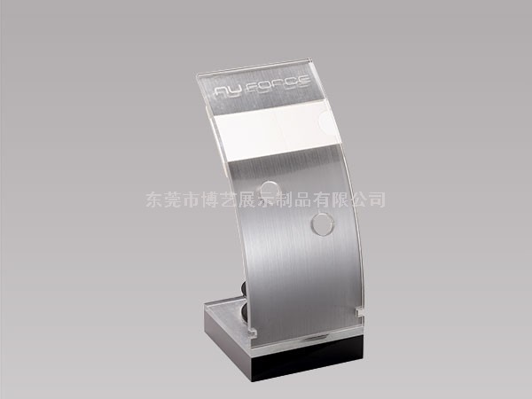 大型超市如何用亞克力制品來展現(xiàn)商品，讓顧客有消費(fèi)的沖動呢？